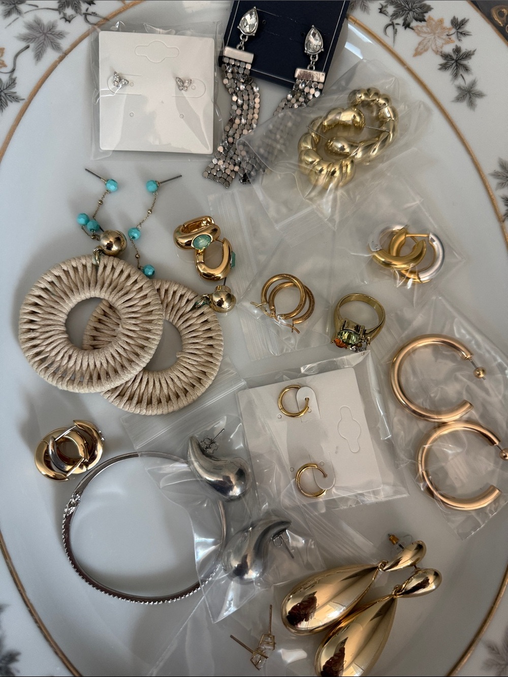 Nordstrom Mixed Women’s Earrings Set — Gold, Silver, Turquoise, Cream